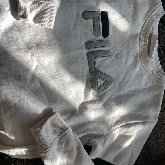 Fila Sweater - Picture 2 of 2